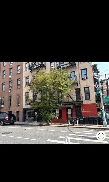 309 E 37th St, New York, NY à louer - Photo de l’immeuble – Image 1 sur 7