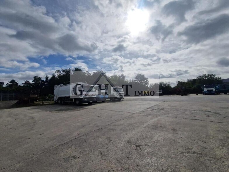 dans Claye-Souilly à vendre - Photo de l’immeuble – Image 2 sur 4