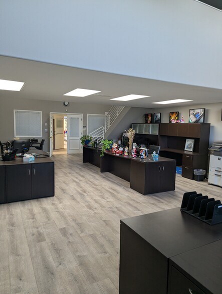 595 W 7th St, San Pedro, CA à louer - Photo intérieure – Image 2 sur 4