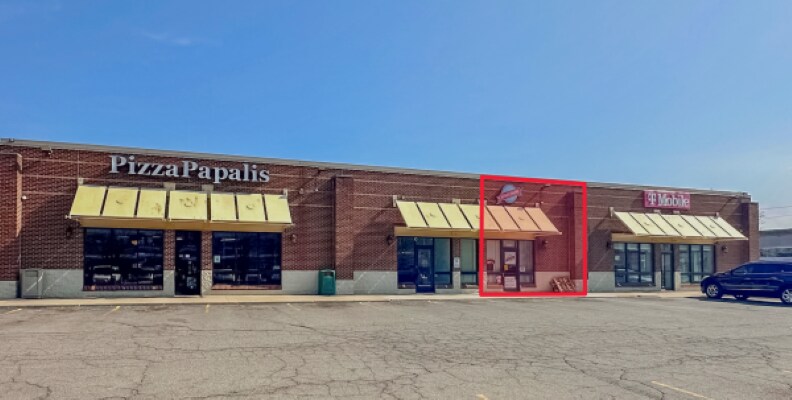 3151-3177 E Jefferson Ave, Detroit, MI à louer - Photo de l’immeuble – Image 2 sur 4
