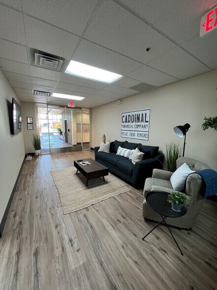 3930 E Ray Rd, Phoenix, AZ à louer - Photo intérieure – Image 2 sur 32