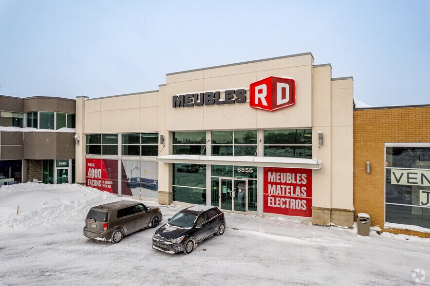 6835-6925 Rue Jean-Talon E, Montréal, QC à louer - Photo de l’immeuble – Image 3 sur 4