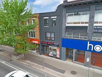 Plus de détails pour 676 Bloor St W, Toronto, ON - Local commercial à vendre