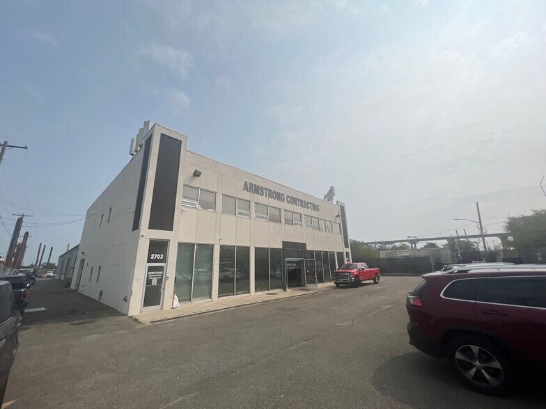 2699-2705 Richmond Ter, Staten Island, NY à louer - Photo de l’immeuble – Image 3 sur 12