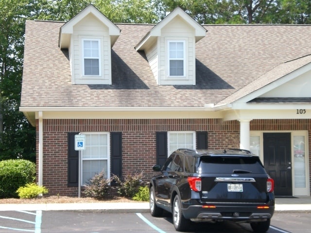 105 Pelham Commons Blvd, Greenville, SC à louer Photo de l’immeuble– Image 1 sur 14