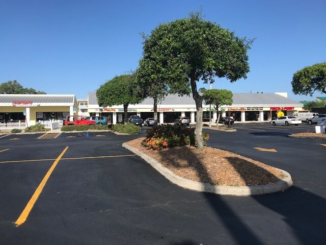 5852-5872 14th St W, Bradenton, FL à louer - Photo de l’immeuble – Image 3 sur 7