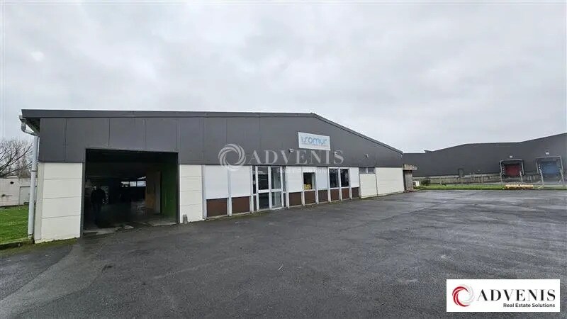 Industriel/Logistique dans Santes à vendre - Photo de l’immeuble – Image 1 sur 10