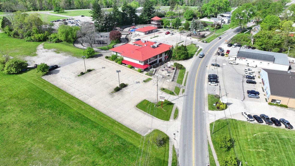 192 E Main St, Lexington, OH à vendre - Photo de l’immeuble – Image 3 sur 11
