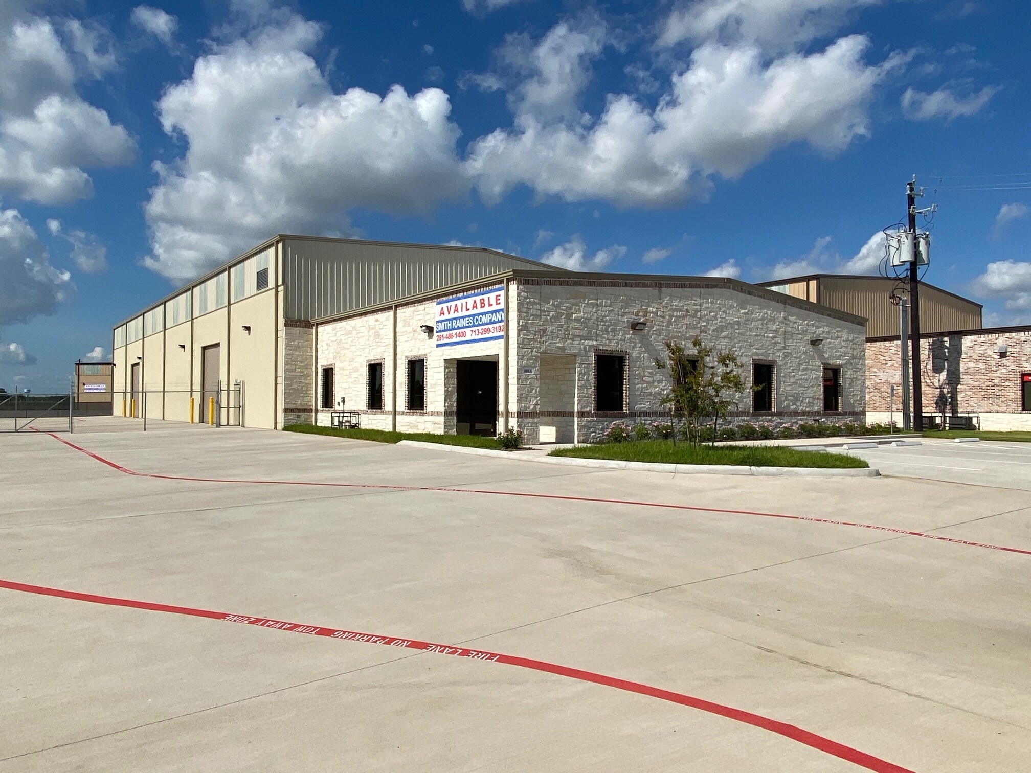 4484 Genoa Red Bluff Rd, Houston, TX à louer Photo principale– Image 1 sur 12
