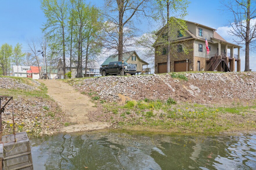 447 Miracle rd, Decaturville, TN à vendre - Photo principale – Image 1 sur 11