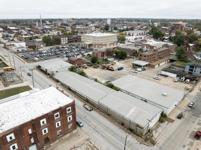 600 York St, Quincy, IL à vendre - Photo de l’immeuble – Image 2 sur 29