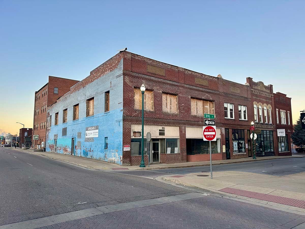 130 Spring St, Johnson City, TN à louer Photo principale– Image 1 sur 5
