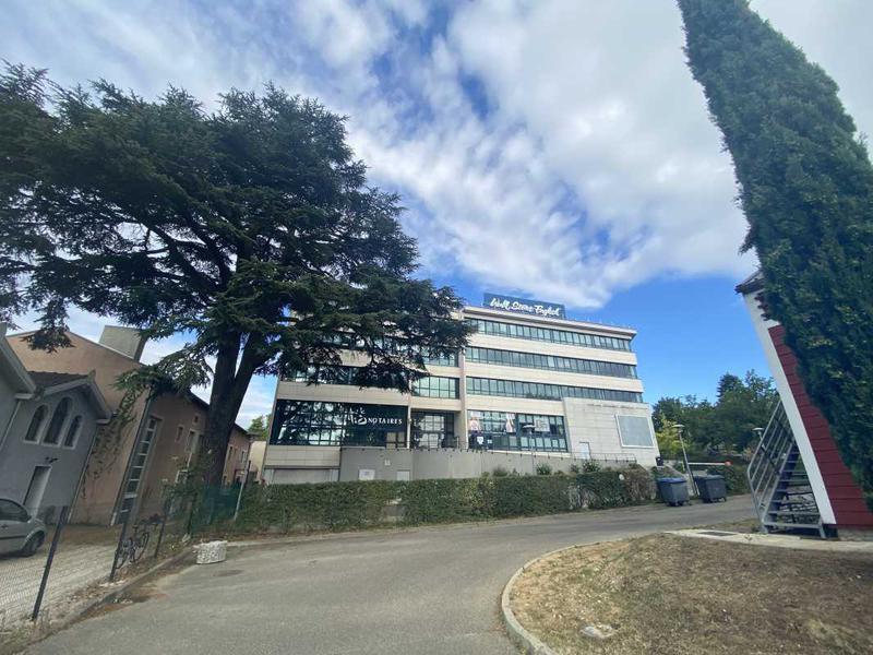 1 Chemin Jean-Marie Vianney, Écully à louer Photo de l’immeuble– Image 1 sur 16
