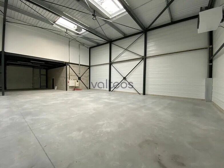 Local d’activités dans Colomiers à louer - Photo de l’immeuble – Image 2 sur 4