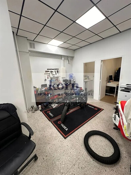 Local commercial dans Paris à vendre - Photo intérieure – Image 3 sur 9