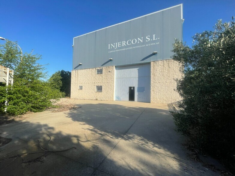 Industriel/Logistique dans Rodonyà, Tarragona à vendre - Photo de l’immeuble – Image 3 sur 29