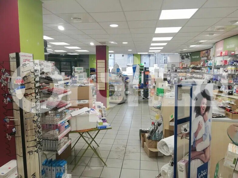 Local commercial dans Limoges à vendre - Photo de l’immeuble – Image 2 sur 5