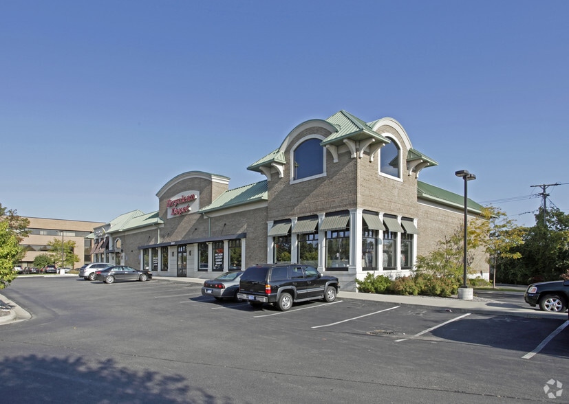 2527 S Telegraph Rd, Bloomfield Hills, MI à louer - Photo principale – Image 1 sur 4