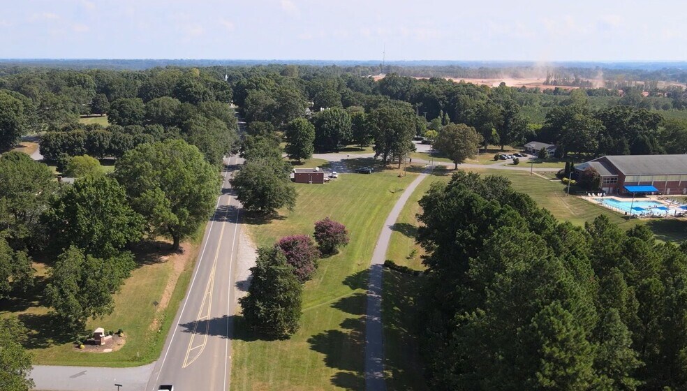 2625 Shelton Ave, Statesville, NC à louer - Aérien – Image 1 sur 3