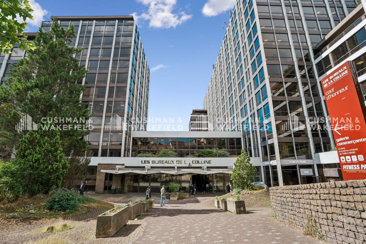 1-436 Rue Royale, Saint-Cloud à louer Photo de l’immeuble– Image 1 sur 11