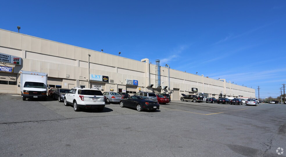 12205-12275 Nebel St, Rockville, MD à louer - Photo de l’immeuble – Image 2 sur 5