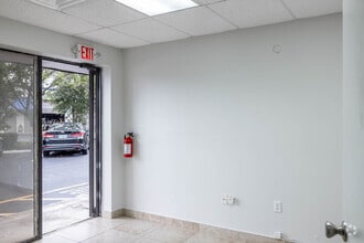 10101-10163 NW 46th St, Sunrise, FL à louer Photo intérieure– Image 1 sur 7