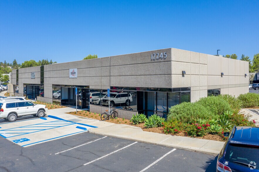 12245 World Trade Dr, San Diego, CA à louer - Photo principale – Image 1 sur 6