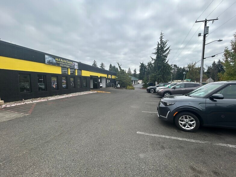 13600 NE Spring Blvd, Bellevue, WA à louer - Photo de l’immeuble – Image 3 sur 13