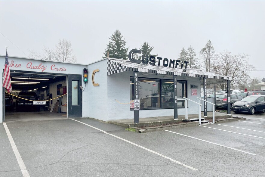 15701 Highway 99, Lynnwood, WA à louer - Photo de l’immeuble – Image 1 sur 4