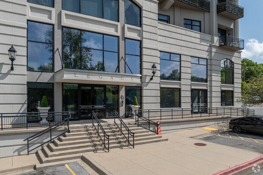 401 W Watson St, Fayetteville, AR à vendre - Photo de l’immeuble – Image 3 sur 5