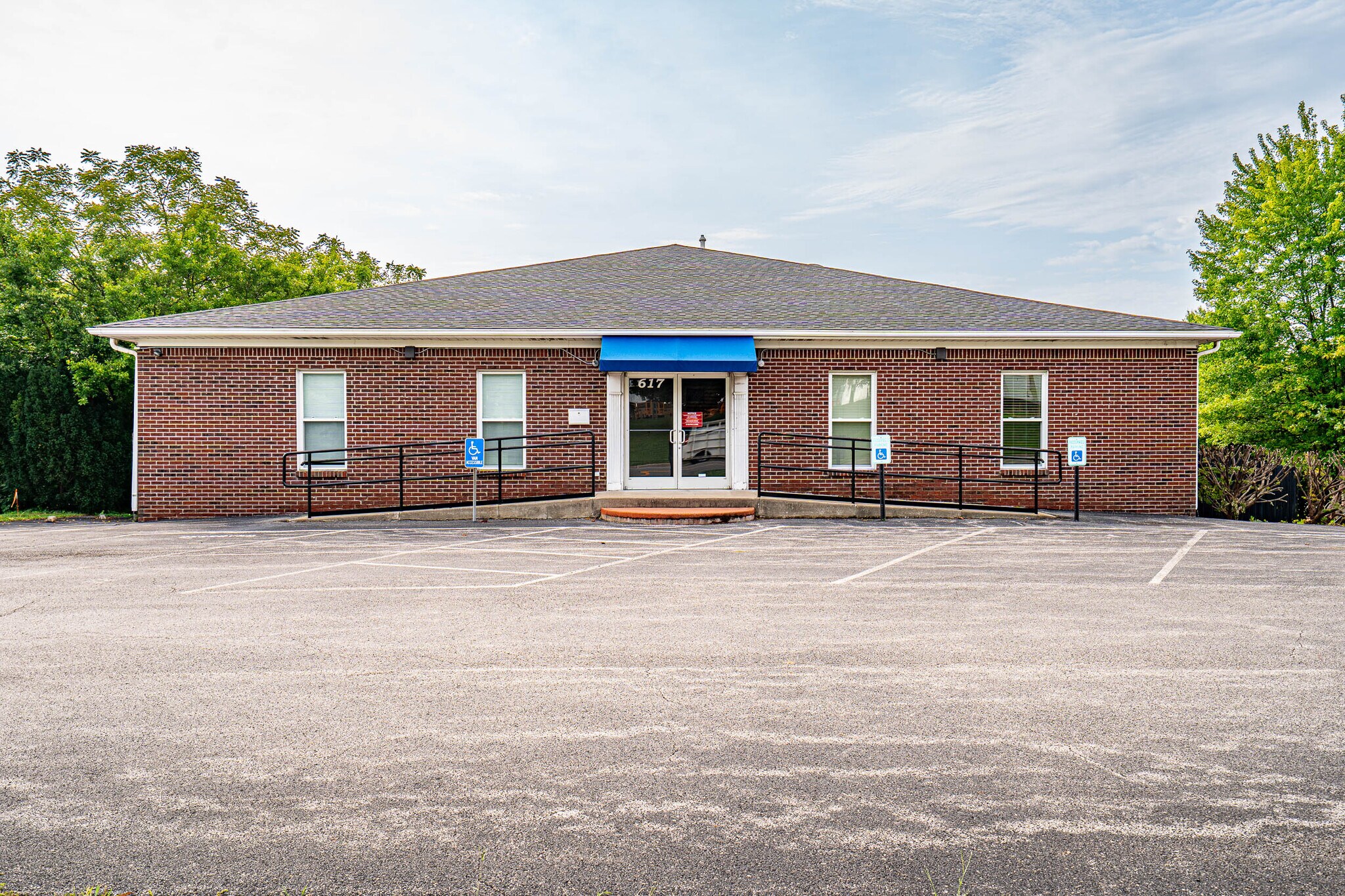 617 Mulberry St, Elizabethtown, KY à vendre Photo de l’immeuble– Image 1 sur 39
