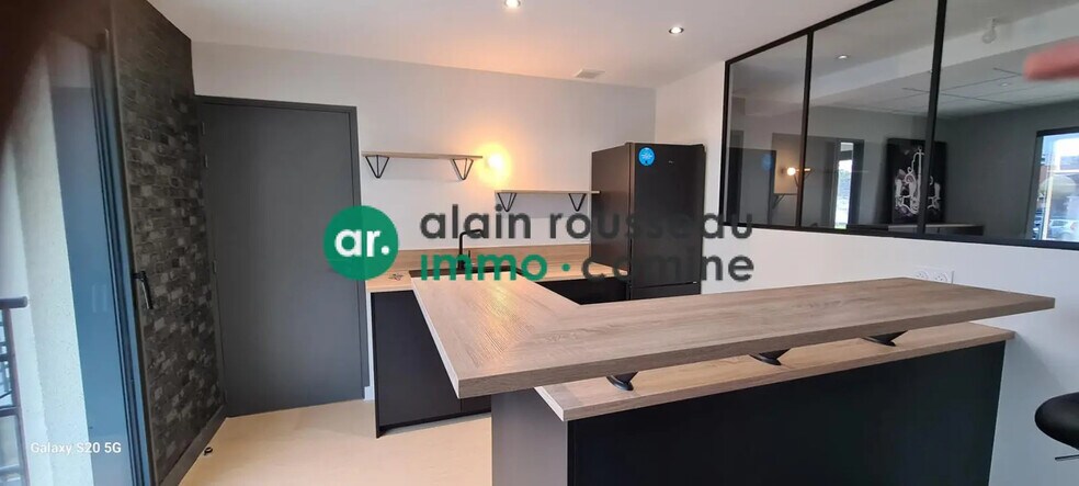 Bureau dans Angers à louer - Photo de l’immeuble – Image 2 sur 5
