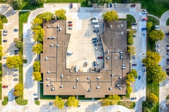 11200-11274 Aurora Ave, Urbandale, IA - VUE AÉRIENNE vue de carte - Image1