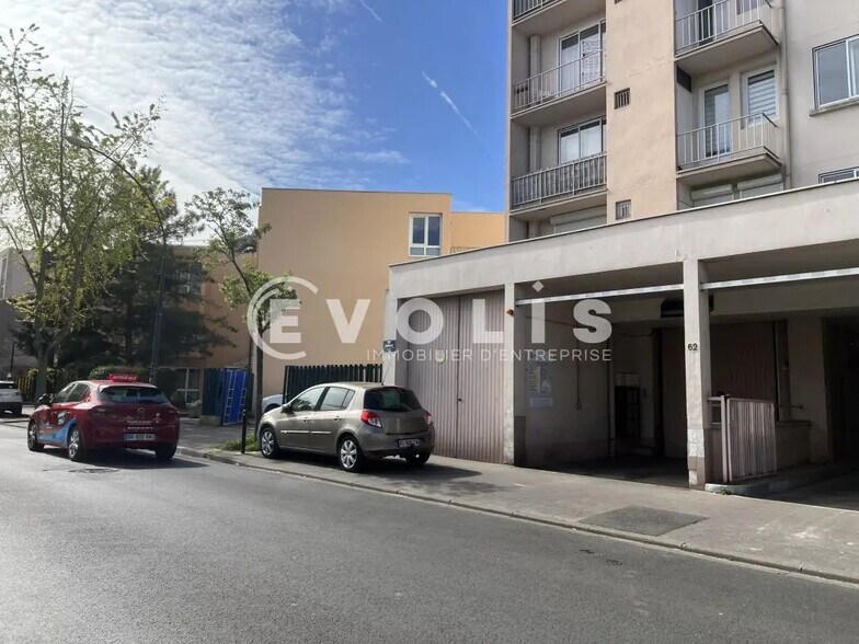 Local d'activités dans Saint-Maur-des-Fossés à vendre - Photo de l’immeuble – Image 1 sur 10