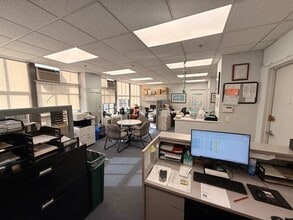 315-321 W 39th St, New York, NY à louer Photo intérieure– Image 1 sur 1