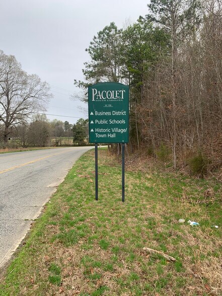 594 Glenn Springs Rd, Pacolet, SC à vendre - Photo de l’immeuble – Image 3 sur 11