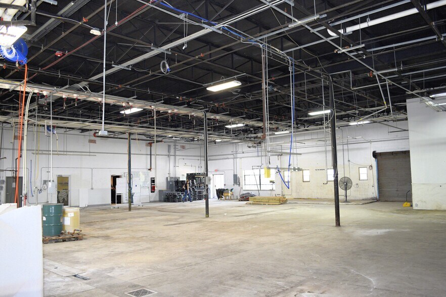 400 W Pittman St, Orlando, FL à louer - Photo de l’immeuble – Image 3 sur 9