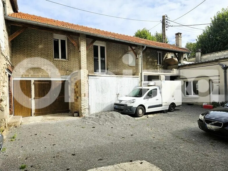 Local d'activités dans Soissons à vendre - Photo de l’immeuble – Image 2 sur 2