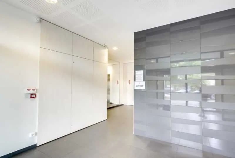 1-3 Avenue Salvador Allende, Vaulx-en-Velin à vendre - Photo de l’immeuble – Image 2 sur 12