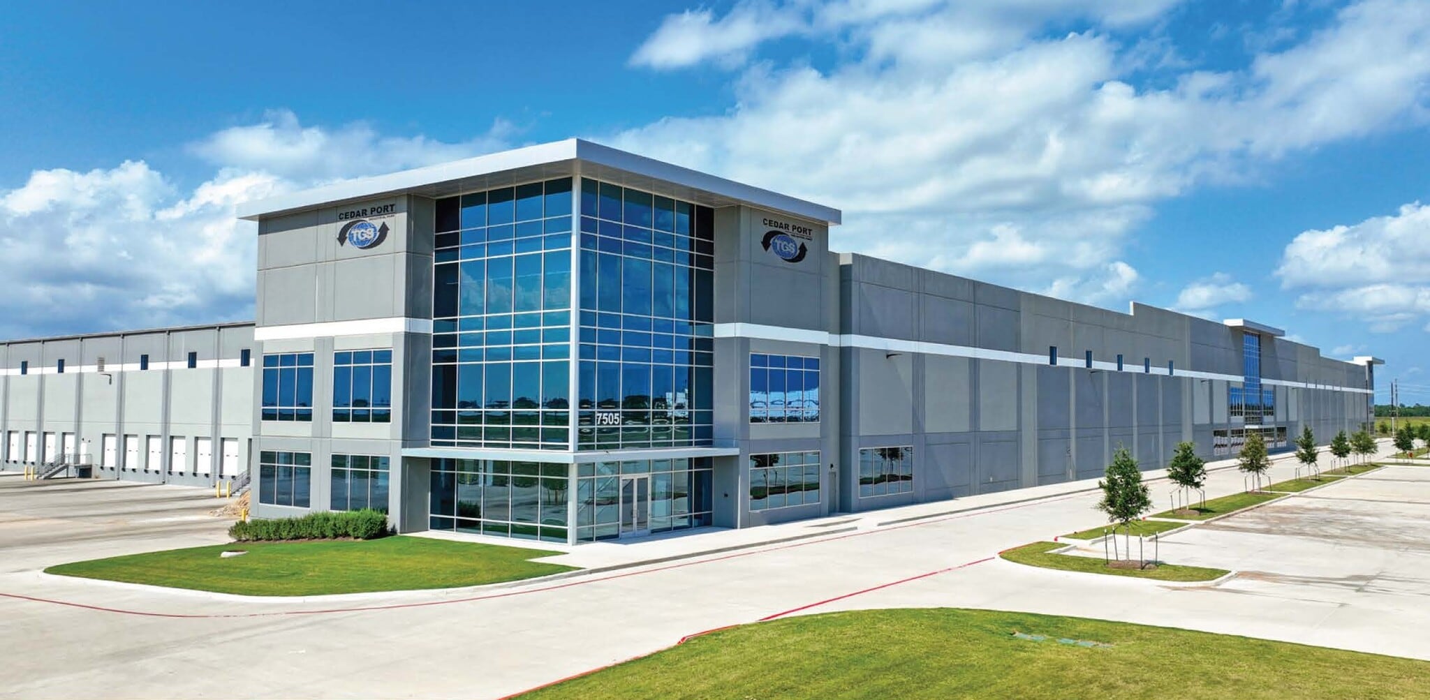 7505 Fisher Rd, Baytown, TX à louer Photo de l’immeuble– Image 1 sur 6