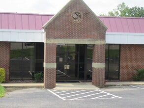 1001 S Horner Blvd, Sanford, NC à louer Photo intérieure– Image 1 sur 12