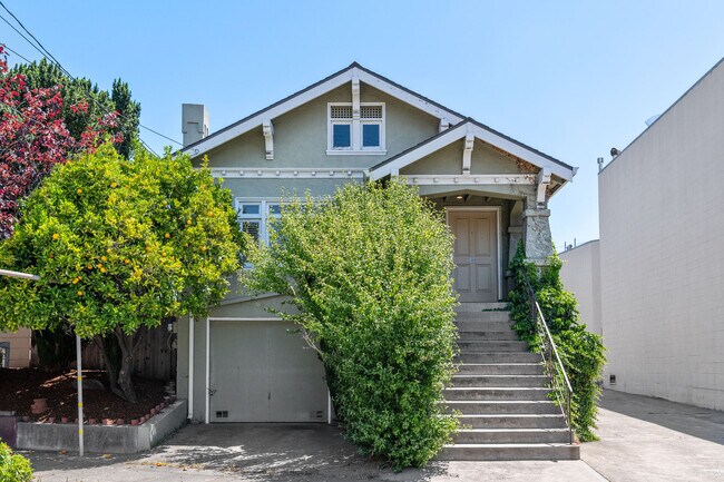Plus de détails pour 5476 Vicente Way, Oakland, CA - Logement à vendre