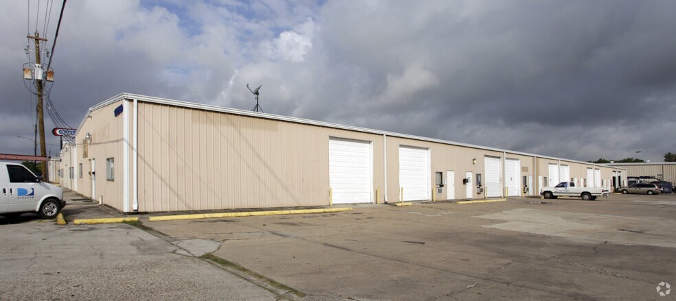 10205 Market St, Jacinto City, TX à louer - Photo de l’immeuble – Image 3 sur 9