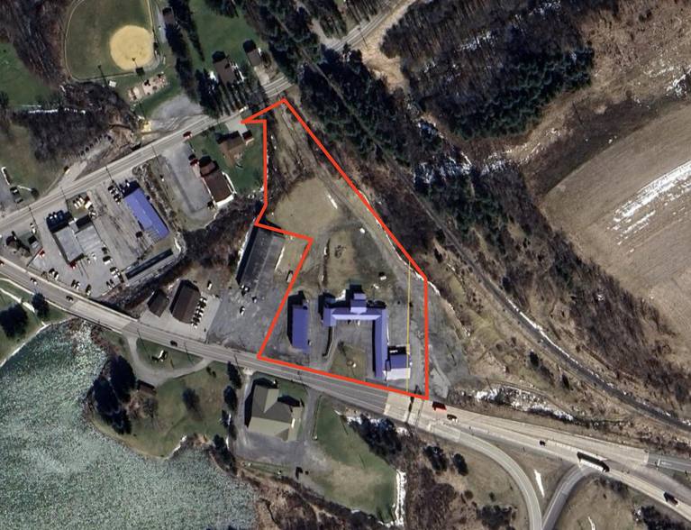 1001 Rowena Dr, Ebensburg, PA à vendre - Photo de l’immeuble – Image 2 sur 19