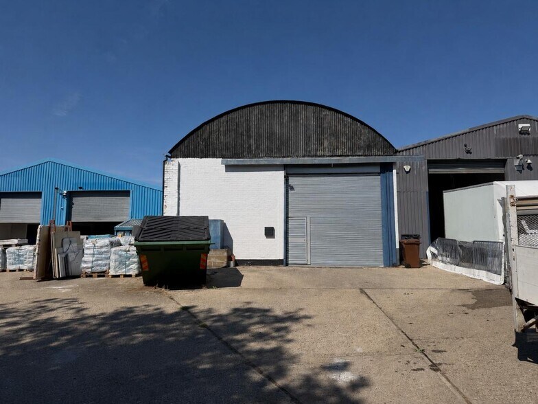 Arkesden Rd, Clavering à vendre - Photo de l’immeuble – Image 3 sur 4