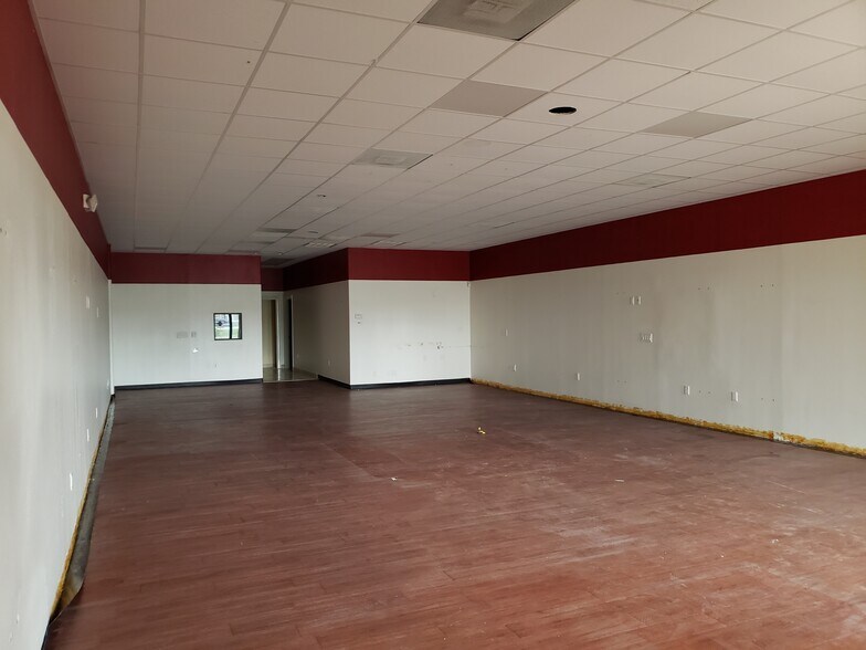 2509 W Trenton Rd, Edinburg, TX à louer - Photo de l’immeuble – Image 2 sur 8