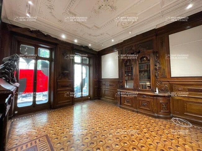 Plus de détails pour Bureau à vendre