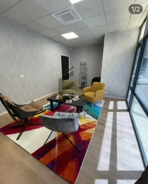 20 Rue Sénac De Meilhan, La Rochelle à louer - Photo de l’immeuble – Image 3 sur 4