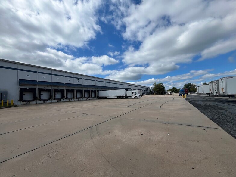 4608 Appliance Dr, Belcamp, MD à louer - Photo de l’immeuble – Image 3 sur 21