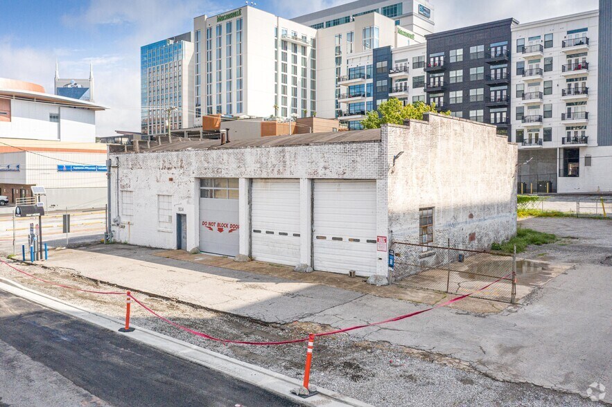504 6th Ave S, Nashville, TN à vendre - Photo de l’immeuble – Image 1 sur 4